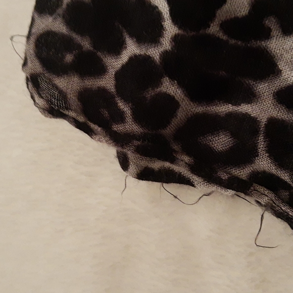 Bundle of Women's Scarves - Picture 5 of 5